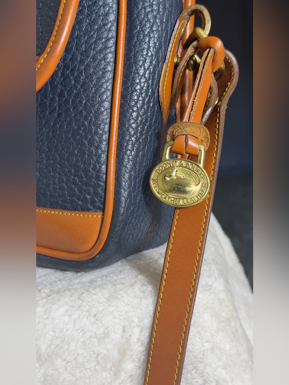 Vintage Dooney & Bourke AWL Cavalry Crossbody Shoulder Satchel Bag Navy Tan USA - Picture 13 of 16